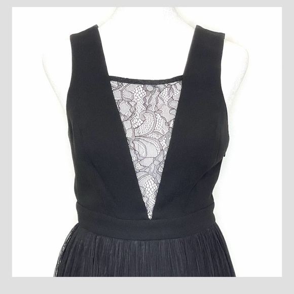 BCBGeneration Mini Dress Chiffon Skirt Lace Insert Front V Sleeveless Black - Picture 6 of 11